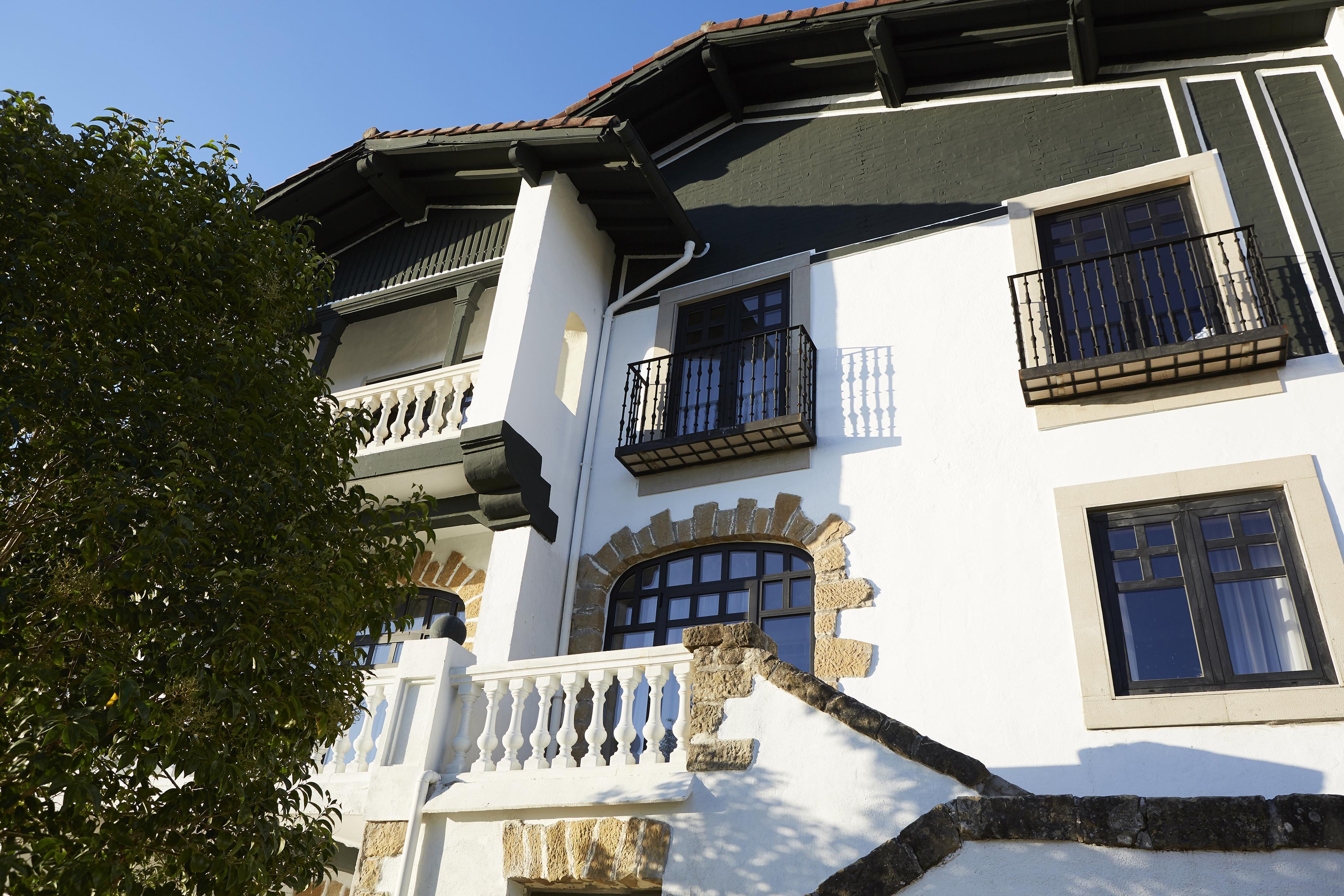 Boutique Hotel Mendi Argia San Sebastian Exterior photo