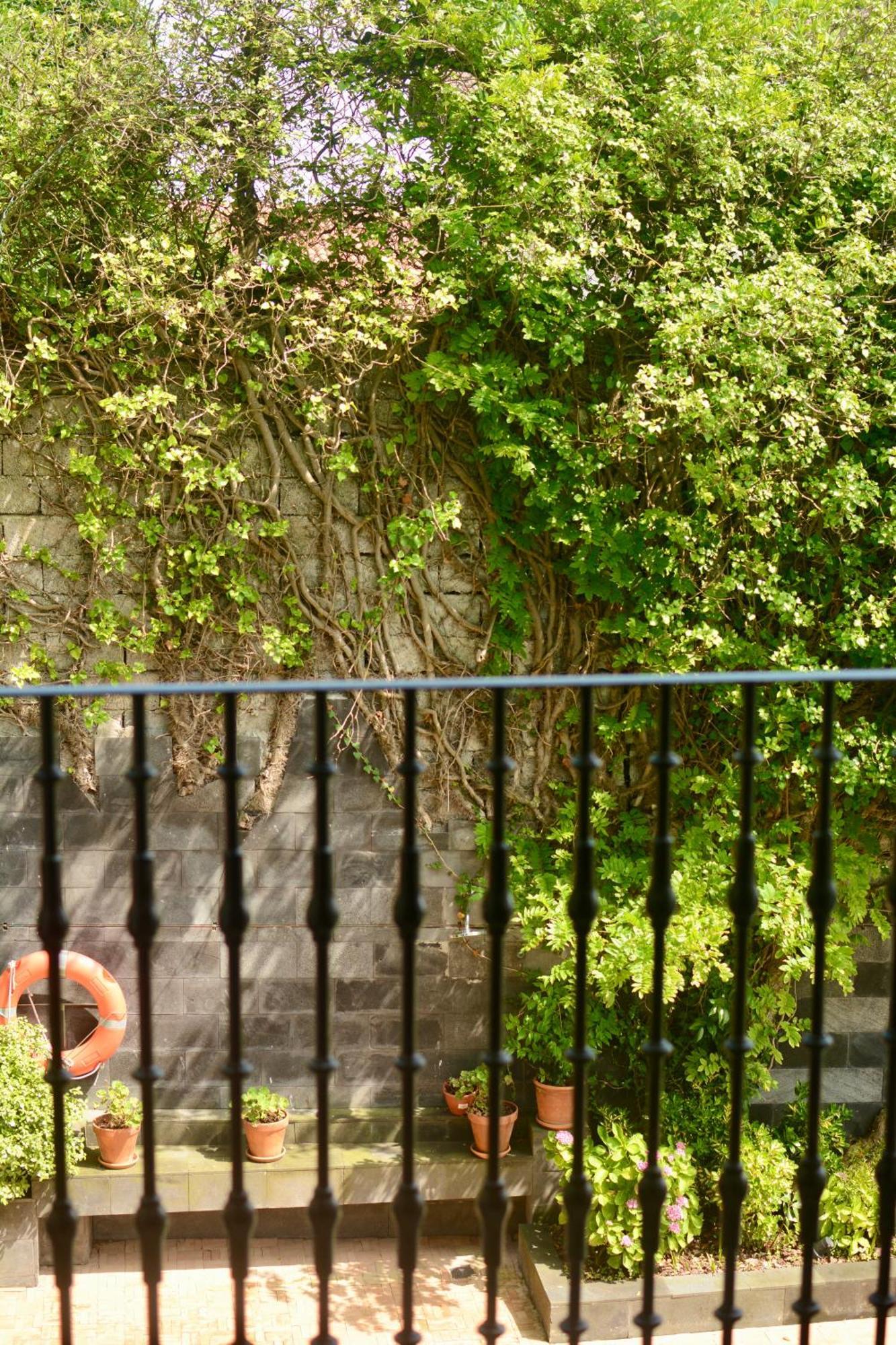 Boutique Hotel Mendi Argia San Sebastian Exterior photo